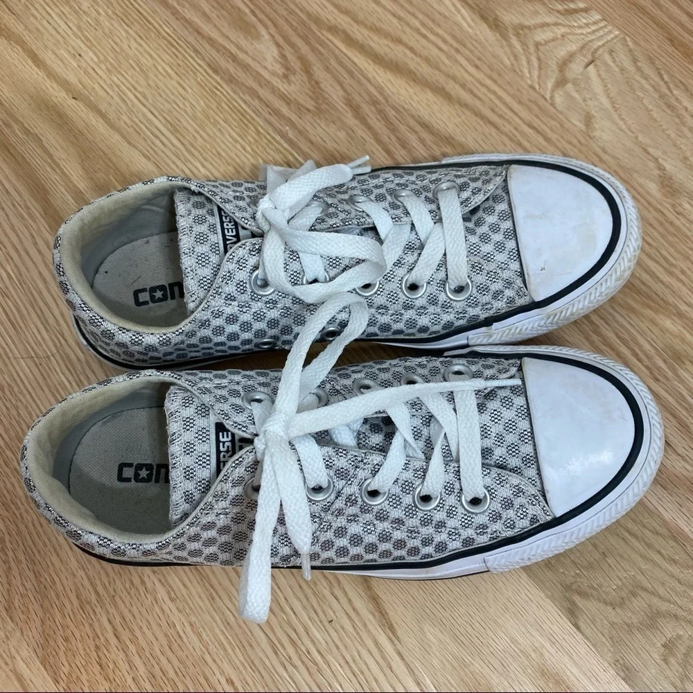 Converse Silver Polka Dot Sneakers Sz 5 Women’s - Picture 3 of 9